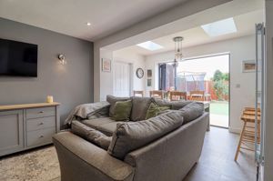 Kitchen/Diner- click for photo gallery